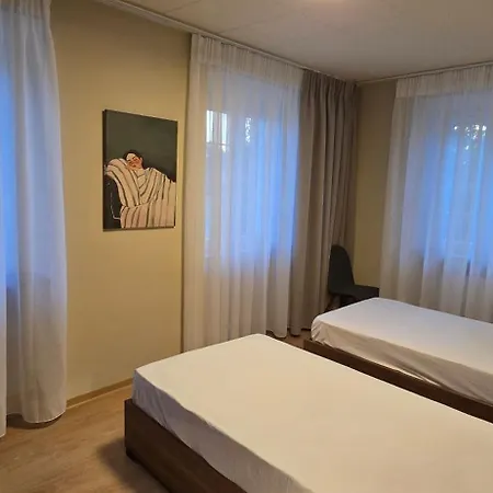 Drei Schweizer Neuwied
